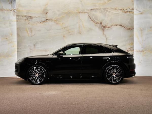 Porsche Cayenne Coupé 3.0 E-Hybrid | Porsche occasion