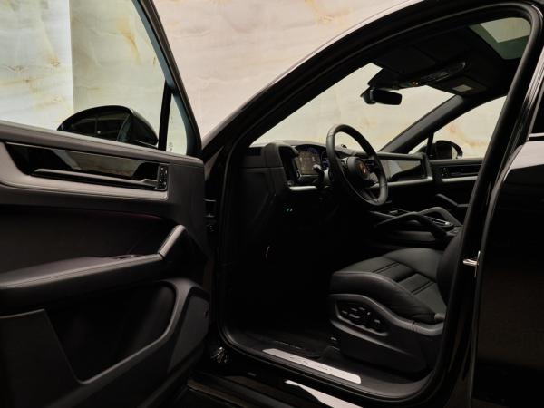 Porsche Cayenne Coupé 3.0 E-Hybrid | Porsche occasion