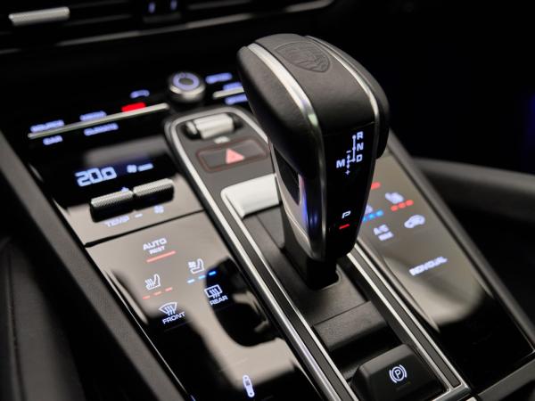 Porsche Cayenne Coupé 3.0 E-Hybrid | Porsche occasion Porsche Cayenne Coupé 3.0 E-Hybrid | Porsche occasion