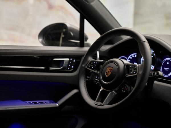 Porsche Cayenne Coupé 3.0 E-Hybrid | Porsche occasion Porsche Cayenne Coupé 3.0 E-Hybrid | Porsche occasion