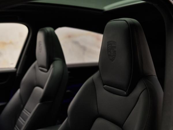 Porsche Cayenne Coupé 3.0 E-Hybrid | Porsche occasion Porsche Cayenne Coupé 3.0 E-Hybrid | Porsche occasion