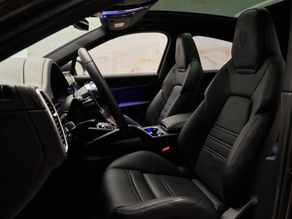 Porsche Cayenne Coupé 3.0 E-Hybrid | Porsche occasion Porsche Cayenne Coupé 3.0 E-Hybrid | Porsche occasion