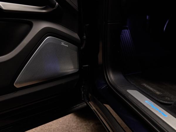 Porsche Cayenne Coupé 3.0 E-Hybrid | Porsche occasion