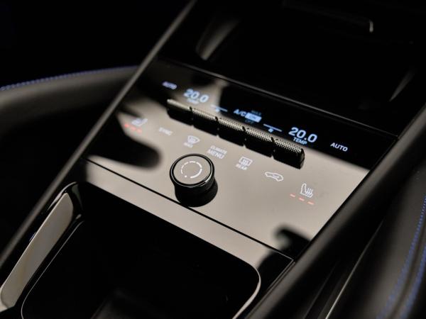 Porsche Cayenne Coupé 3.0 E-Hybrid | Porsche occasion