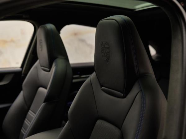 Porsche Cayenne Coupé 3.0 E-Hybrid | Porsche occasion