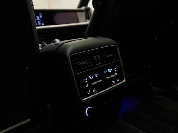 Porsche Cayenne Coupé 3.0 E-Hybrid | Porsche occasion