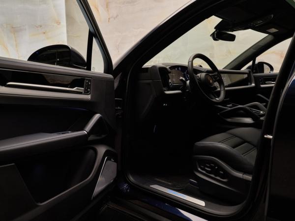Porsche Cayenne Coupé 3.0 E-Hybrid | Porsche occasion