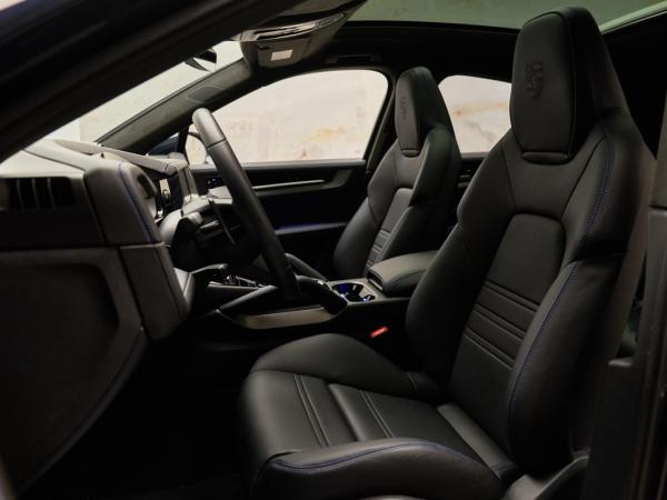 Porsche Cayenne Coupé 3.0 E-Hybrid | Porsche occasion