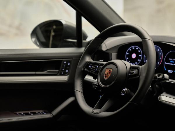 Porsche Cayenne Coupé 3.0 E-Hybrid | Porsche occasion