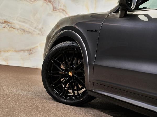 Porsche Cayenne Coupé 3.0 E-Hybrid | Porsche occasion