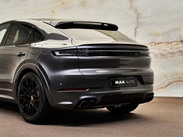 Porsche Cayenne Coupé 3.0 E-Hybrid | Porsche occasion
