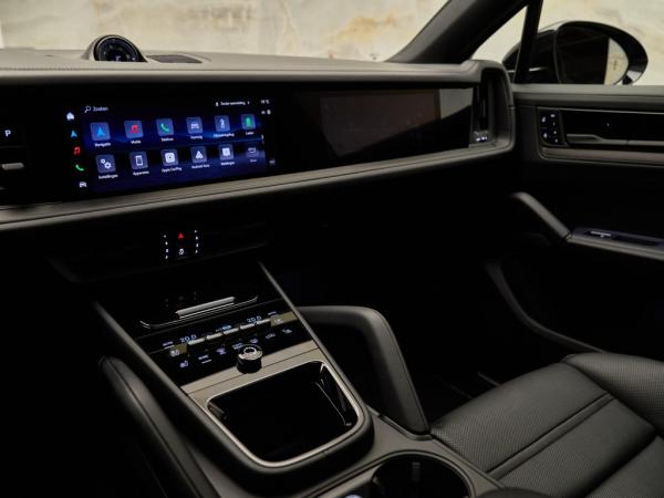 Porsche Cayenne Coupé 3.0 E-Hybrid Black Edition | Porsche occasion