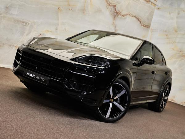 Porsche Cayenne Coupé 3.0 E-Hybrid Black Edition | Porsche occasion