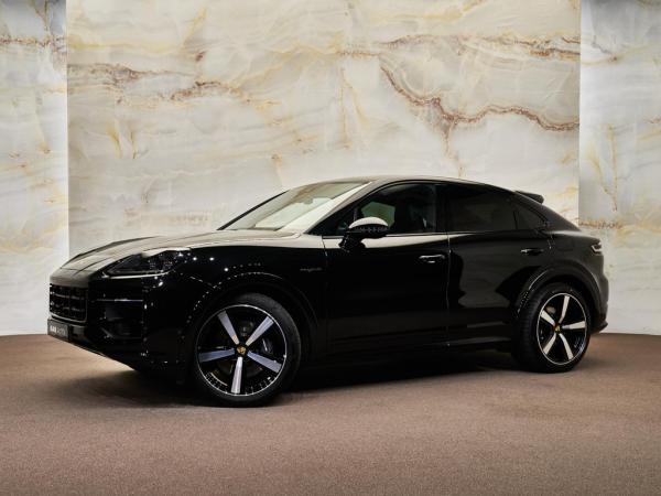 Porsche Cayenne Coupé 3.0 E-Hybrid Black Edition | Porsche occasion