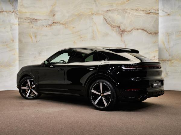 Porsche Cayenne Coupé 3.0 E-Hybrid Black Edition | Porsche occasion