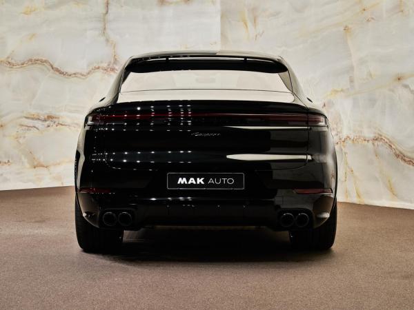 Porsche Cayenne Coupé 3.0 E-Hybrid Black Edition | Porsche occasion