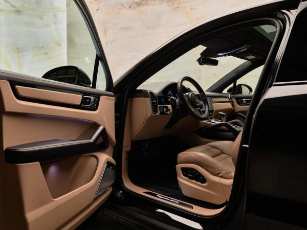 Porsche Cayenne Coupé 4.0 GTS | Porsche occasion