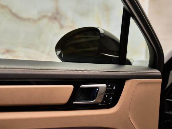 Porsche Cayenne Coupé 4.0 GTS | Porsche occasion Porsche Cayenne Coupé 4.0 GTS | Porsche occasion