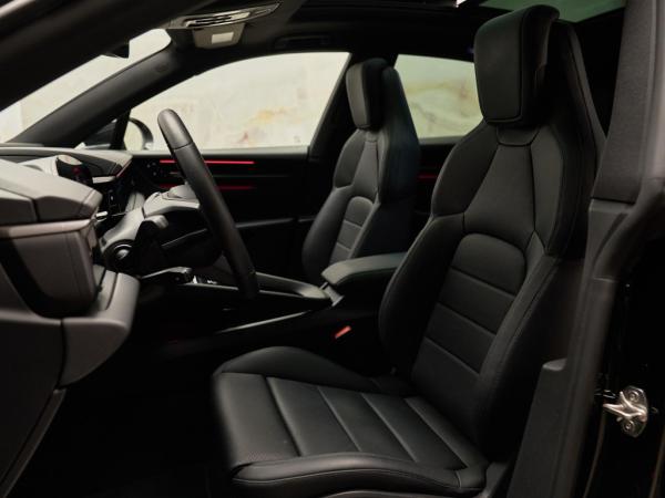 Porsche Macan 4  occasion | MAK Auto & Techniek Porsche Macan 4  occasion | MAK Auto & Techniek