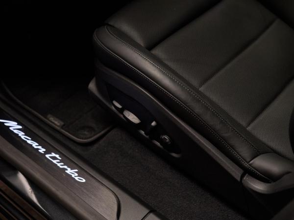 Porsche Macan Turbo | Porsche occasion Porsche Macan Turbo | Porsche occasion