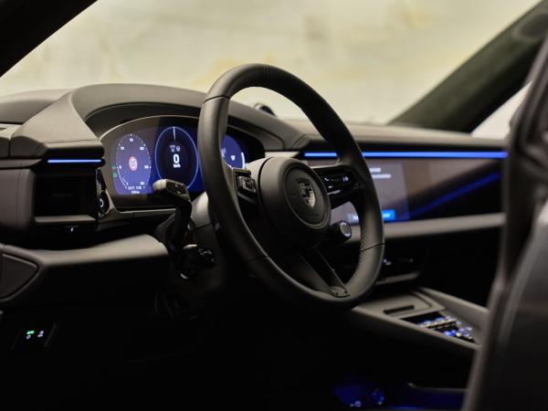 Porsche Macan Turbo | Porsche occasion Porsche Macan Turbo | Porsche occasion