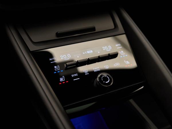 Porsche Macan Turbo | Porsche occasion Porsche Macan Turbo | Porsche occasion