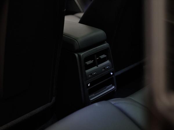 Porsche Macan Turbo | Porsche occasion Porsche Macan Turbo | Porsche occasion