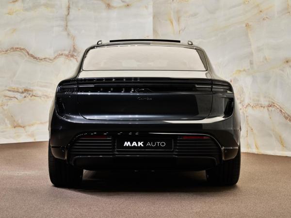 Porsche Macan Turbo | Porsche occasion Porsche Macan Turbo | Porsche occasion