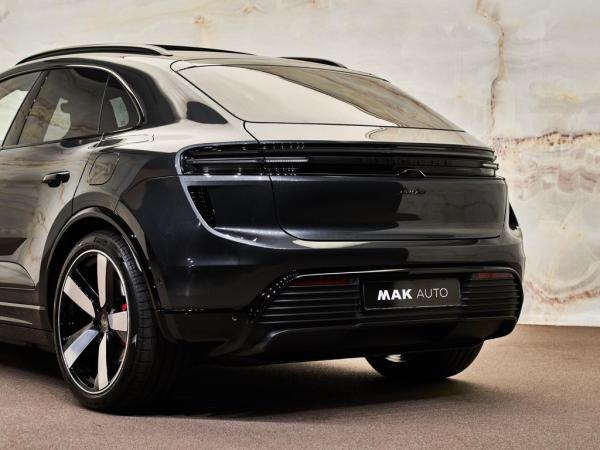 Porsche Macan Turbo | Porsche occasion Porsche Macan Turbo | Porsche occasion