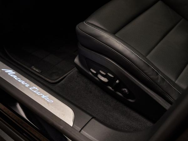 Porsche Macan Turbo | Porsche occasion