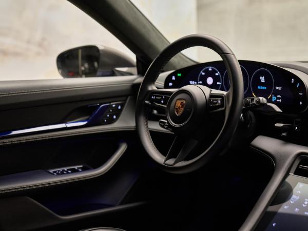 Porsche Taycan Sport Turismo  | Porsche occasion Porsche Taycan Sport Turismo  | Porsche occasion