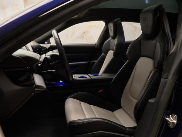 Porsche Taycan Sport Turismo  | Porsche occasion Porsche Taycan Sport Turismo  | Porsche occasion