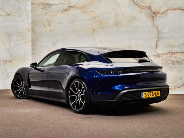 Porsche Taycan Sport Turismo 4S | Porsche occasion