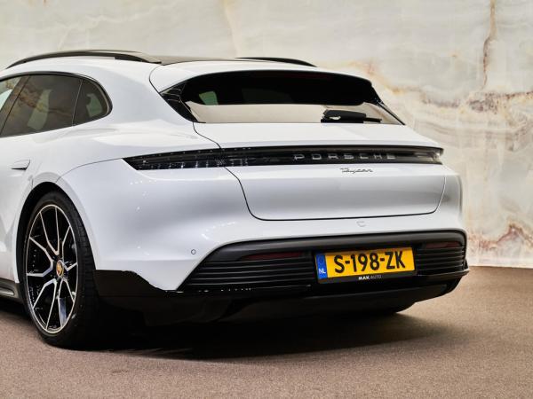Porsche Taycan Sport Turismo | Porsche occasion