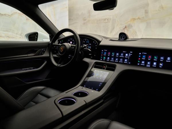 Porsche Taycan Sport Turismo | Porsche occasion