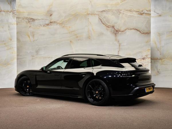 Porsche Taycan Sport Turismo GTS | Porsche occasion