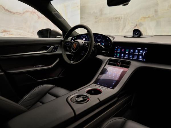 Porsche Taycan Turbo S | Porsche occasion