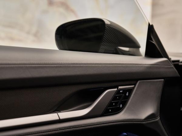 Porsche Taycan Turbo S | Porsche occasion