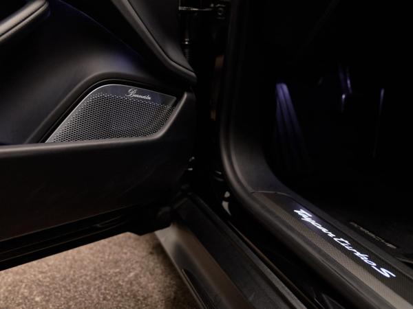 Porsche Taycan Turbo S | Porsche occasion