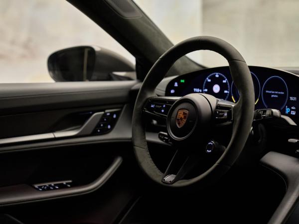 Porsche Taycan Turbo S | Porsche occasion