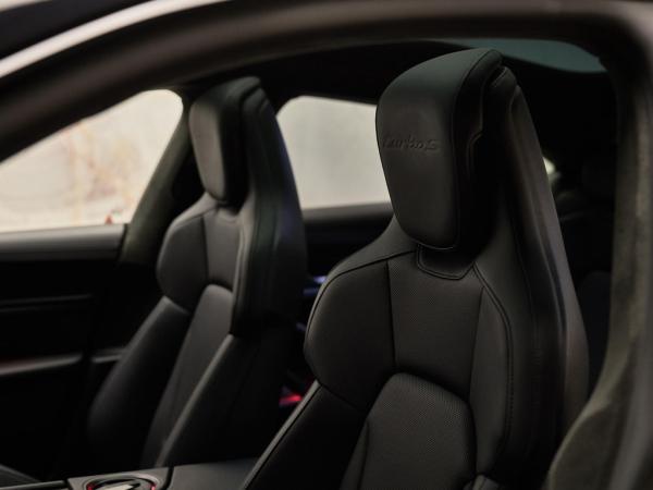 Porsche Taycan Turbo S | Porsche occasion