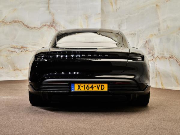 Porsche Taycan Turbo S | Porsche occasion