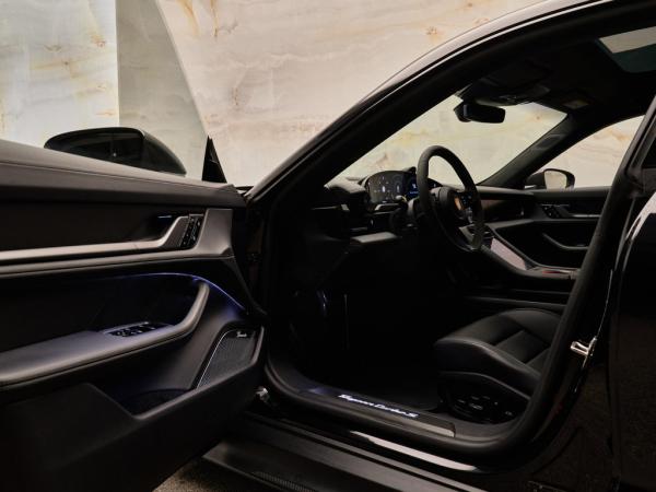 Porsche Taycan Turbo S | Porsche occasion