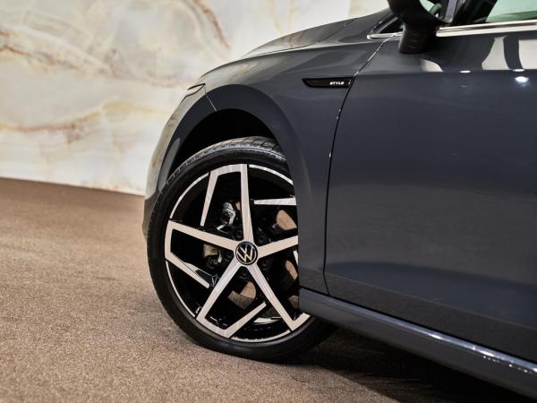 Volkswagen Golf 1.5 eTSI Style | Volkswagen occasion