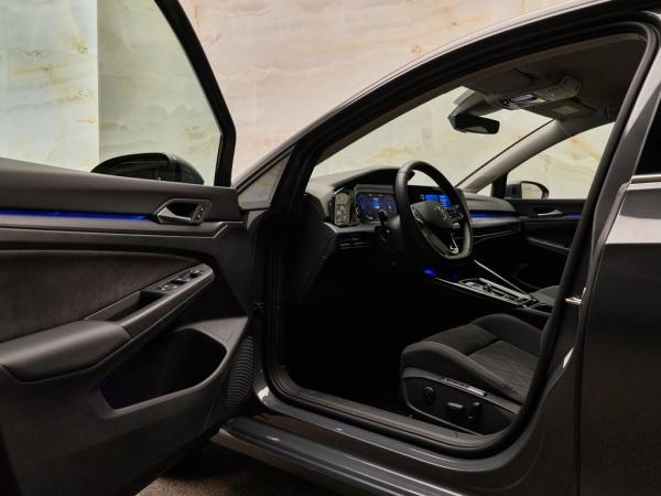 Volkswagen Golf 1.5 eTSI Style | Volkswagen occasion