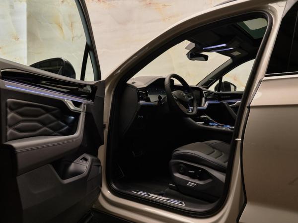 Volkswagen Touareg R V6 eHybrid 4Motion Final Edition | Volkswagen occasion