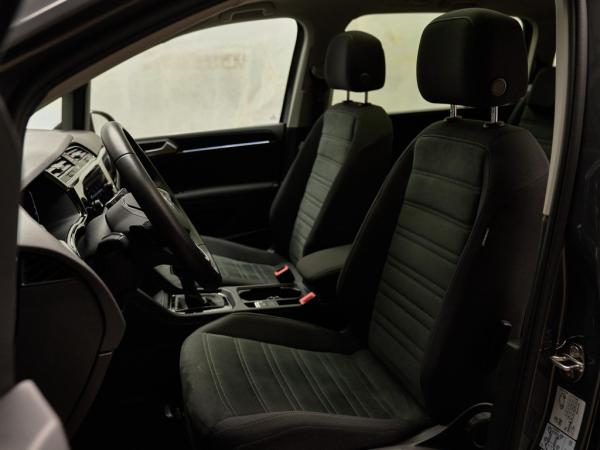 Volkswagen Touran 1.5 TSI R-Line | Volkswagen occasion