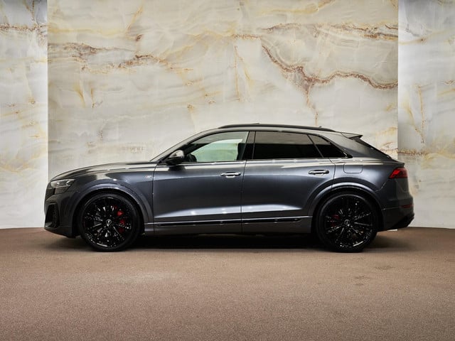 Audi Q8 - 2
