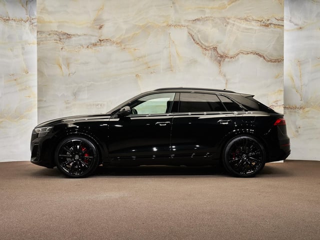 Audi Q8 - 2
