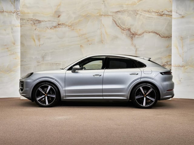Porsche Cayenne - 3